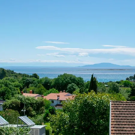 Cozy Emina Near The Sea * Premantura