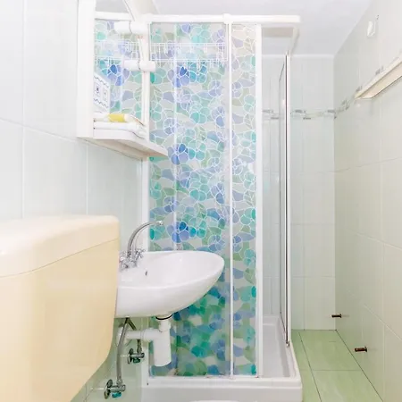 Cozy Emina Near The Sea *